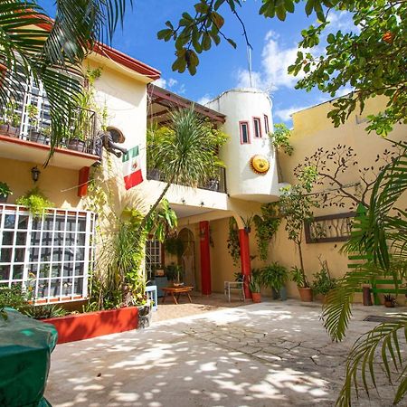 Hotel La Casa Del Almendro à Playa del Carmen Extérieur photo