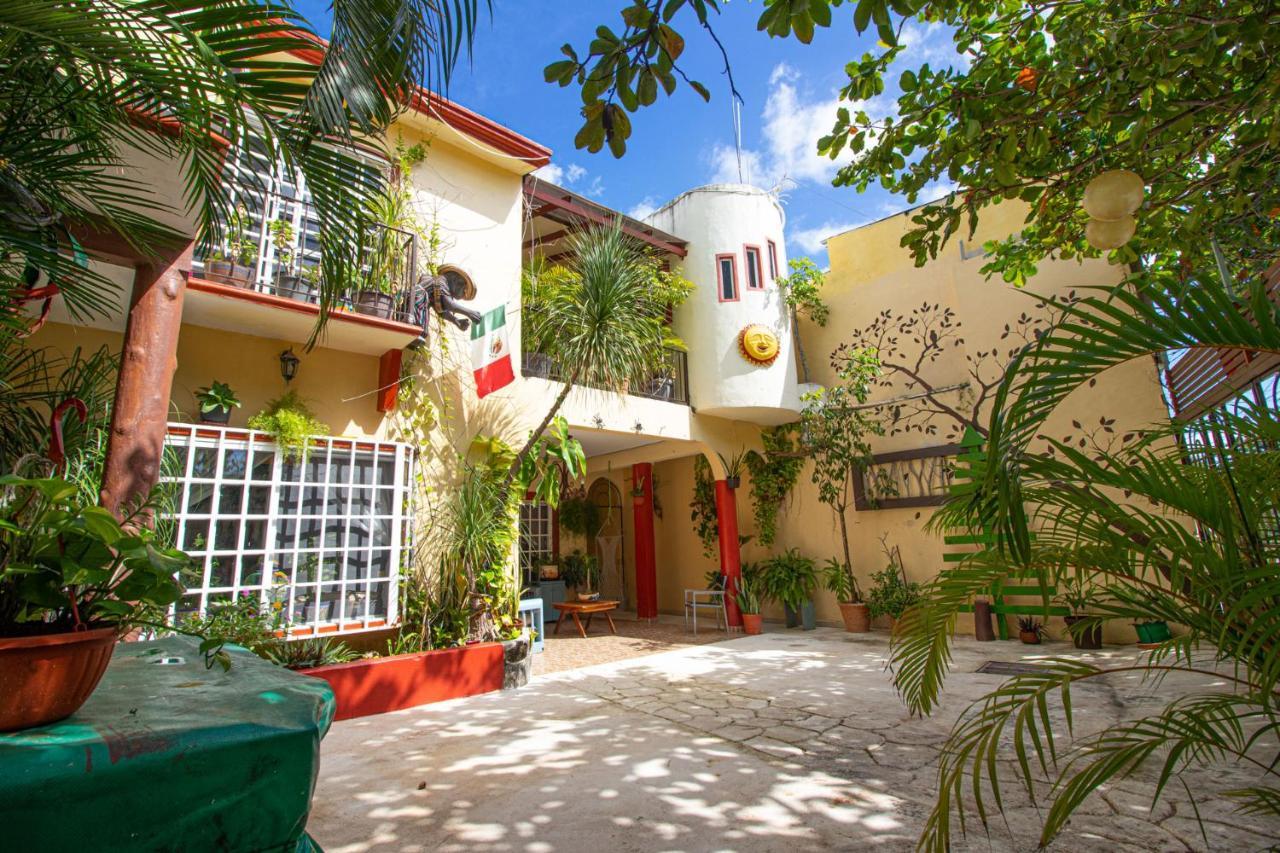 Hotel La Casa Del Almendro à Playa del Carmen Extérieur photo