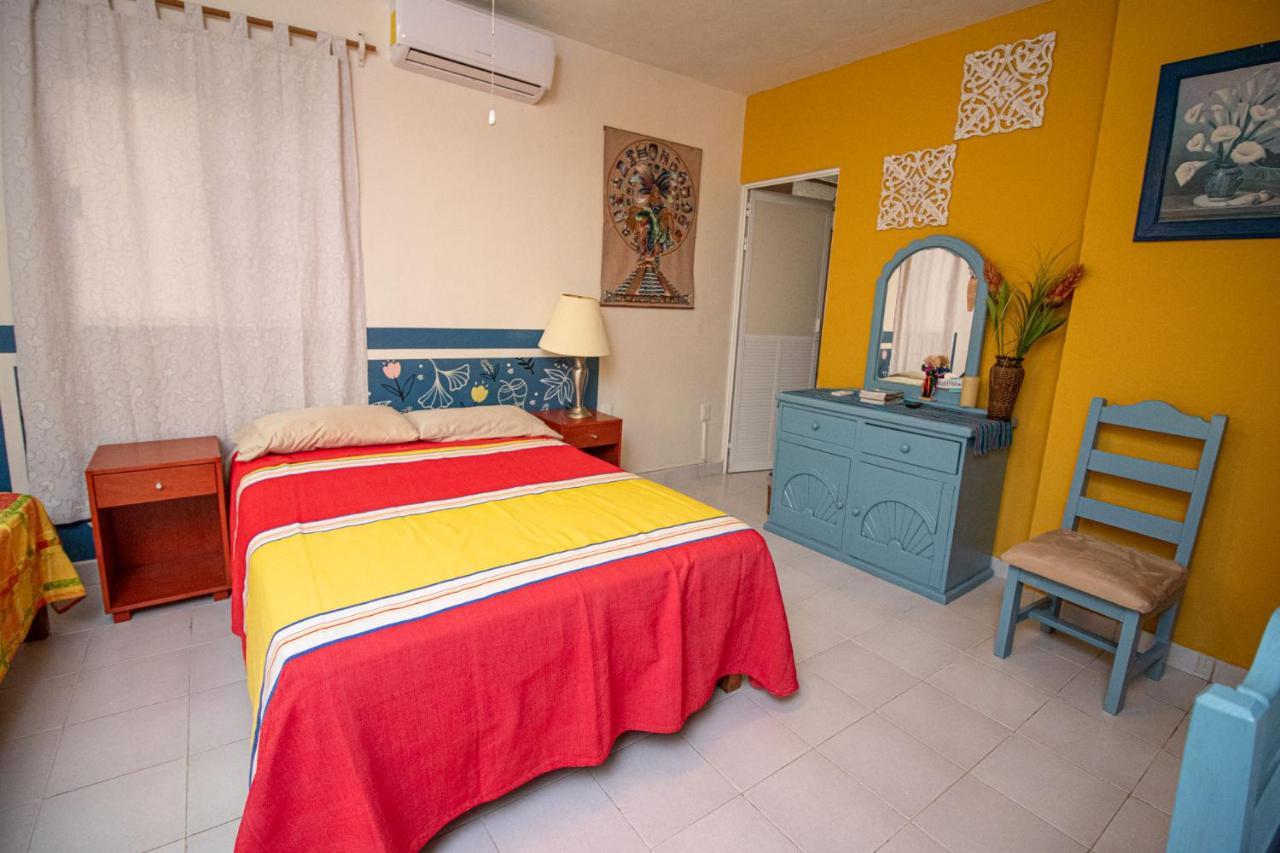 Hotel La Casa Del Almendro à Playa del Carmen Extérieur photo