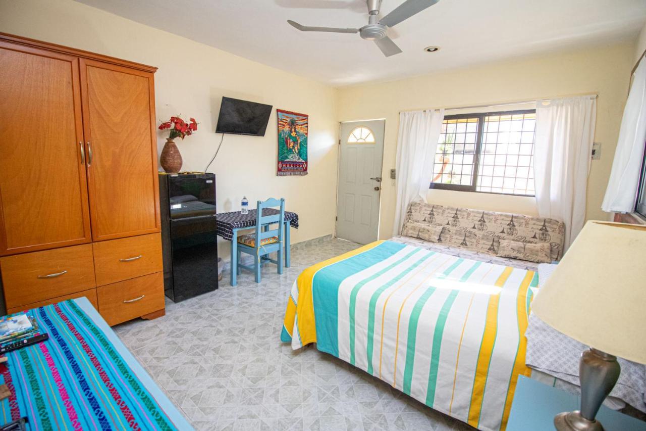 Hotel La Casa Del Almendro à Playa del Carmen Extérieur photo