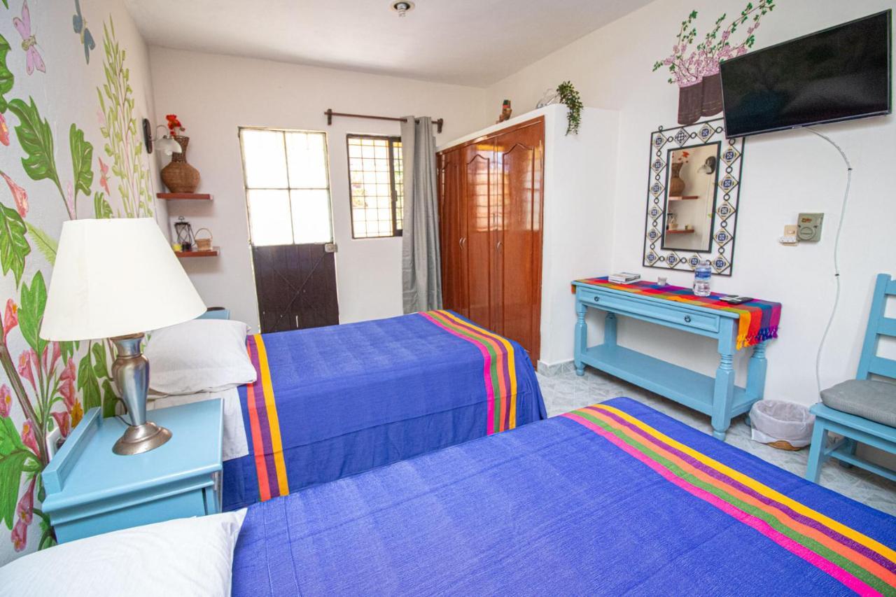 Hotel La Casa Del Almendro à Playa del Carmen Extérieur photo